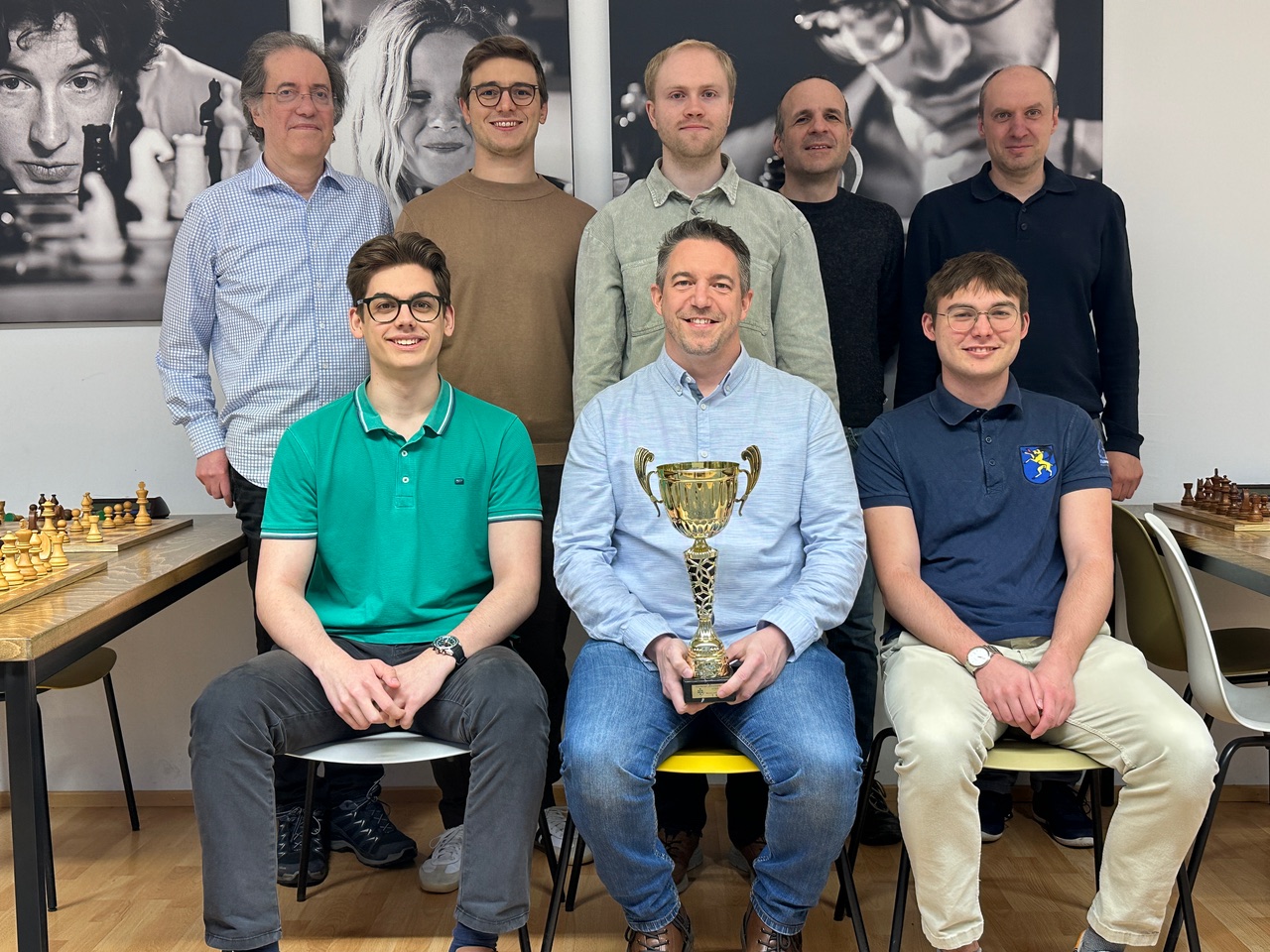 vorne v.l.n.r.: Manuel Pribozic, Philipp Lins, Benjamin Kienböck, hinten v.l.n.r. Guntram Gärtner, Leon Nussbaumer, Emilian Hofer, Robert Sandholzer, Andreas Kezic